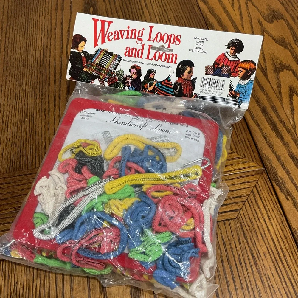 Weaving Loops and Loom Craft Set - Red, Blue, Yellow, Green Loops